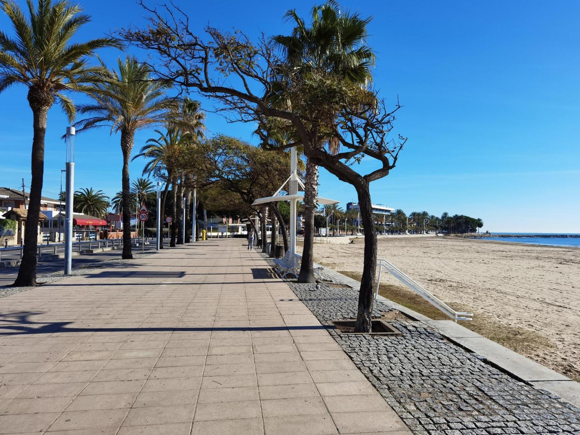 Gongora Planet Costa Dorada Apartment Кембрилс Екстериор снимка